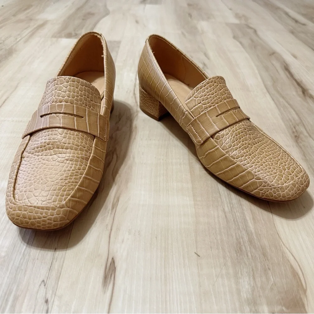 Anthropologie Hadley Block-Heeled Embossed Leather Loafers in Honey Size 8‎